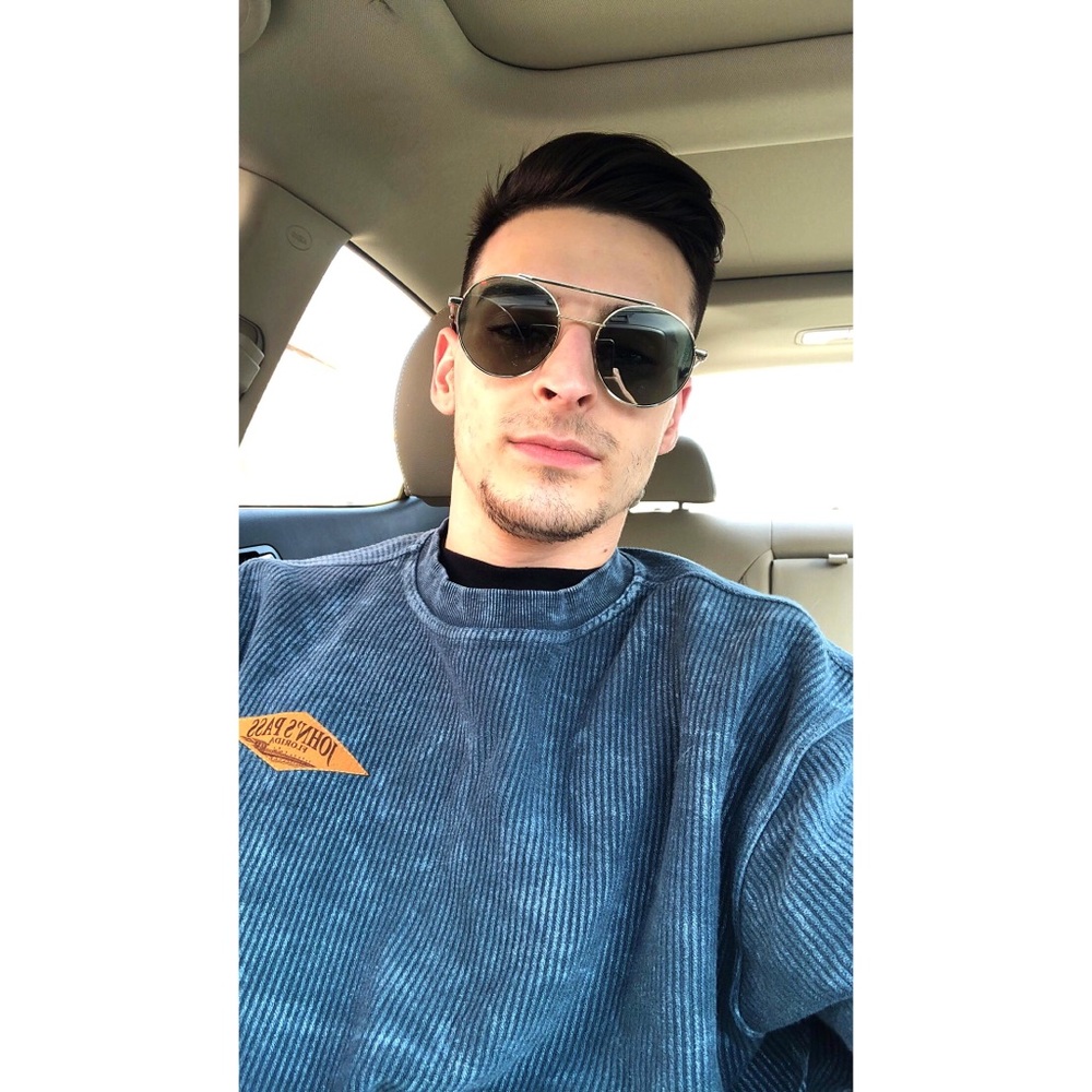 Meet your Posher, Brian